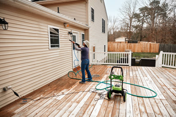 Why Choose Our Certified Pressure Washing Experts for Your Project Needs in Pasadena Hills, FL?